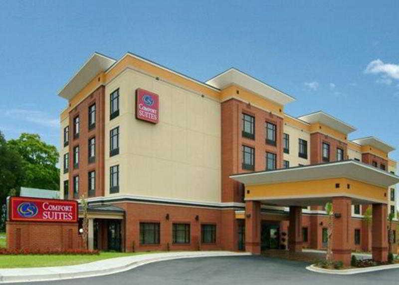 Holiday Inn Express & Suites Lexington, An Ihg Hotel Exterior photo